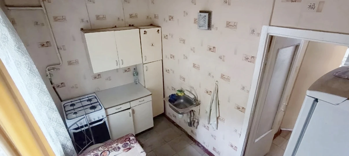 Продам 1комн, Восток, кв. Волкова, 1/9, 39м2, м/п окна и балкон, разводка и канализация...