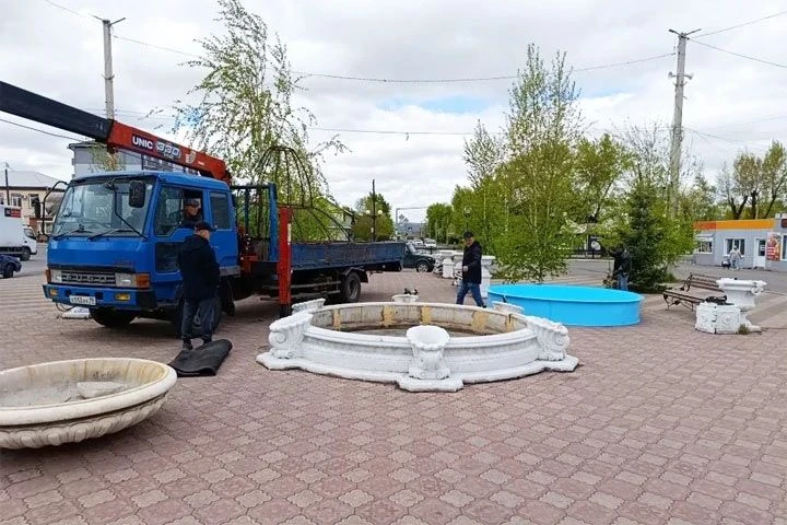 ПОСЕЛОК, В КОТОРОМ ХОЧЕТСЯ ЖИТЬ: ДИНАМИКА ПОЗИТИВНЫХ ПЕРЕМЕН В Усть-Абакане двухмесячник по благоуст