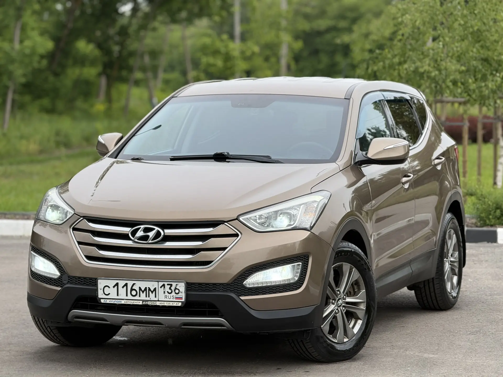 В продаже Hyundai Santa Fe, двигатель : 2.2 CRDi, надёжный и неприхотливый (лучший из л...