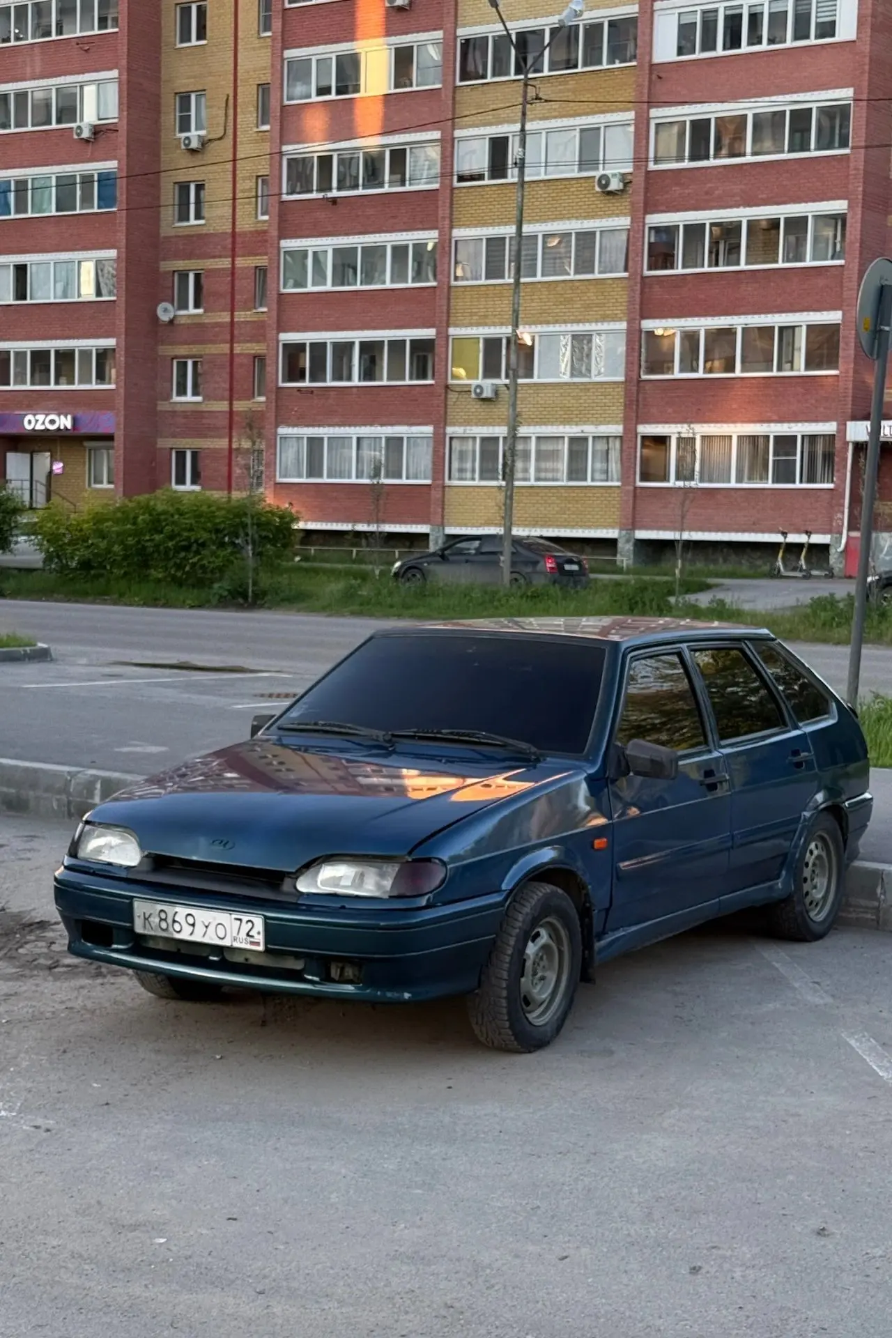 Продам ваз 2114, 2006 года
Документы в полном порядке, запретов, арестов нету
Мотор тянет отлично, н