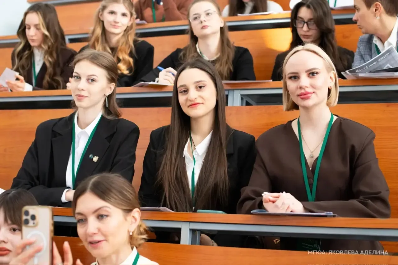 Команда ПГУ в финале Всероссийского конкурса «Модель уголовного суда»  👩🏼‍⚖️На площадках МГЮА имени 