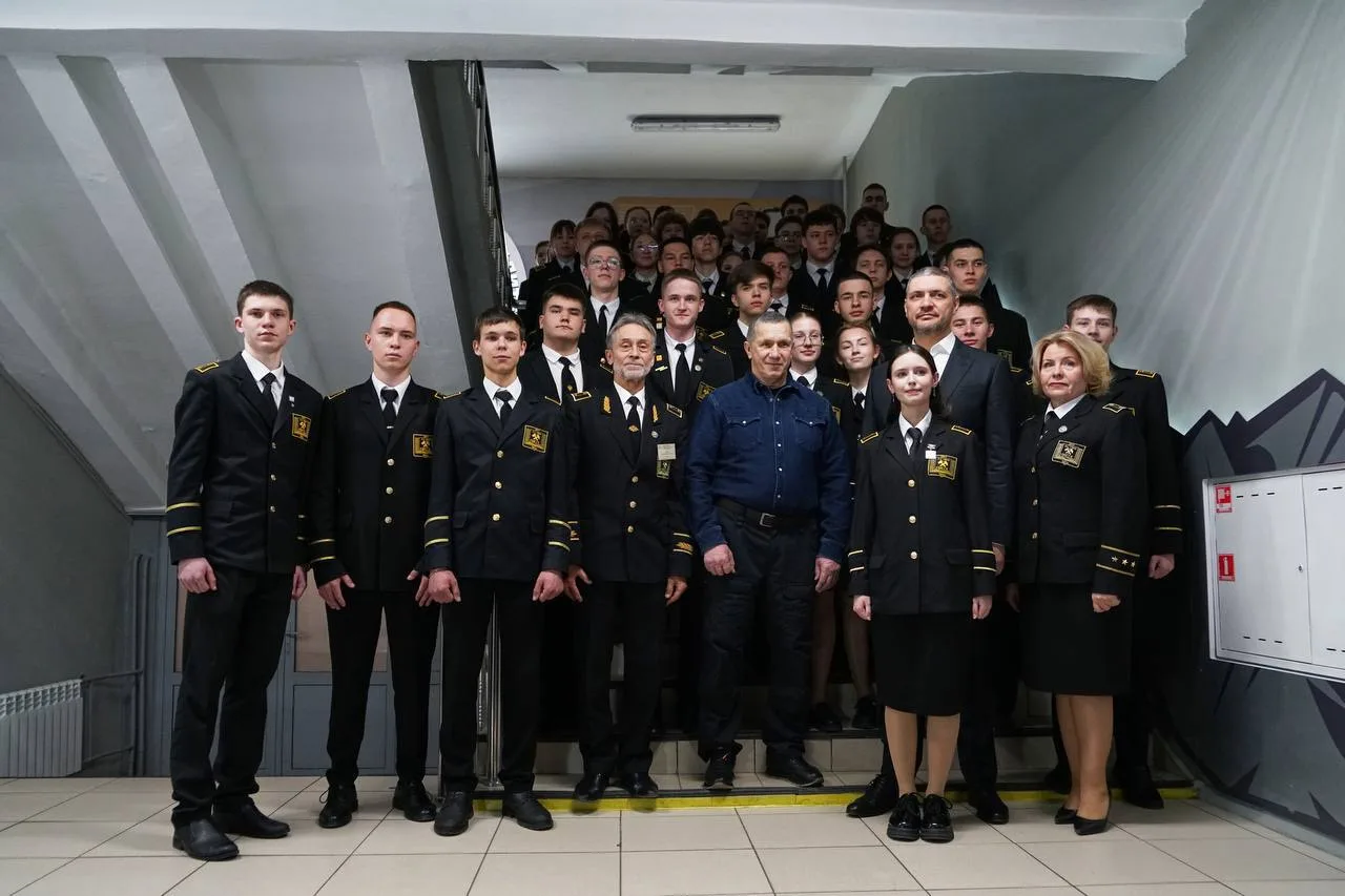2 октября — День среднего профессионального образования. Поздравляю всех, кто учит, учи...
