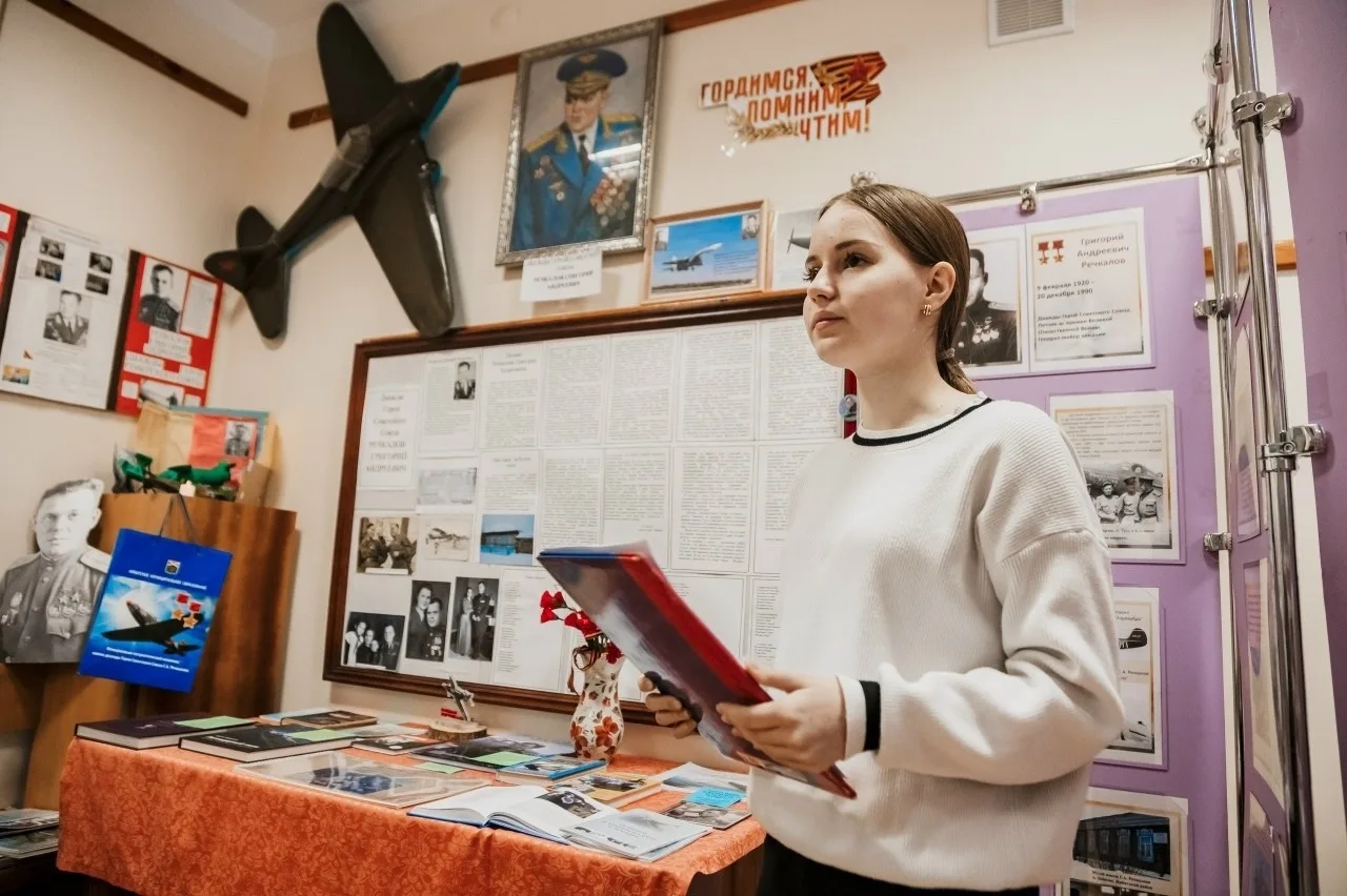 ⚡️"Даёшь молодёжь!" Лозунг для нашего большого и важного дела!  Какого? Сейчас расскажем.