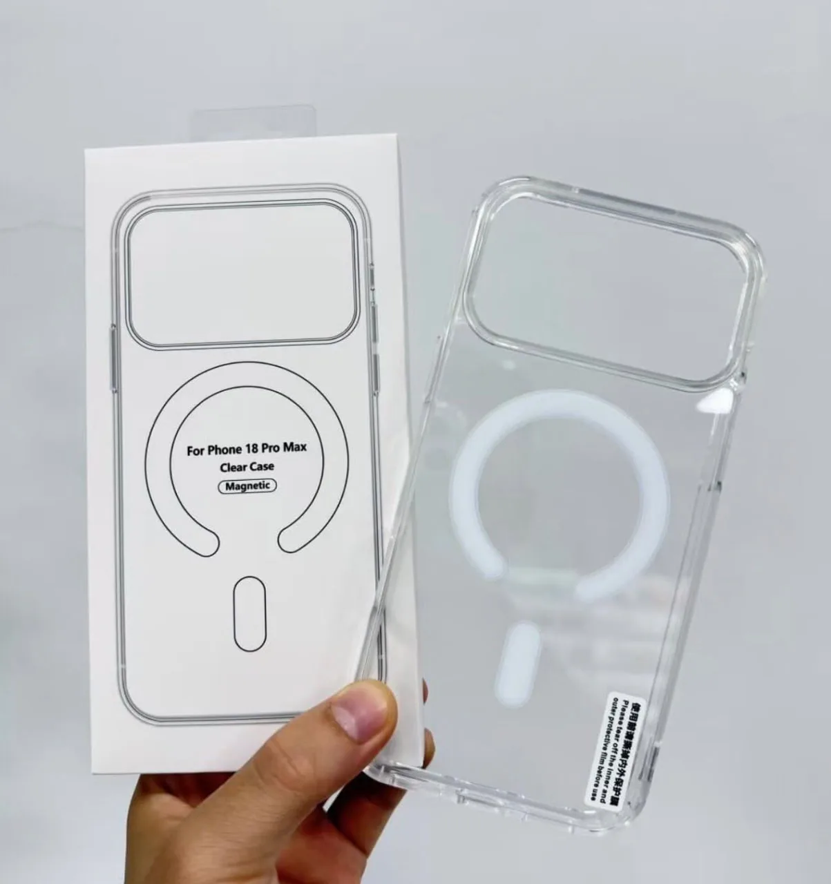 В сеть слили первые фото чехлов для iPhone 18 и 18 Pro  Снимками поделился авторитетный инсайдер Maj