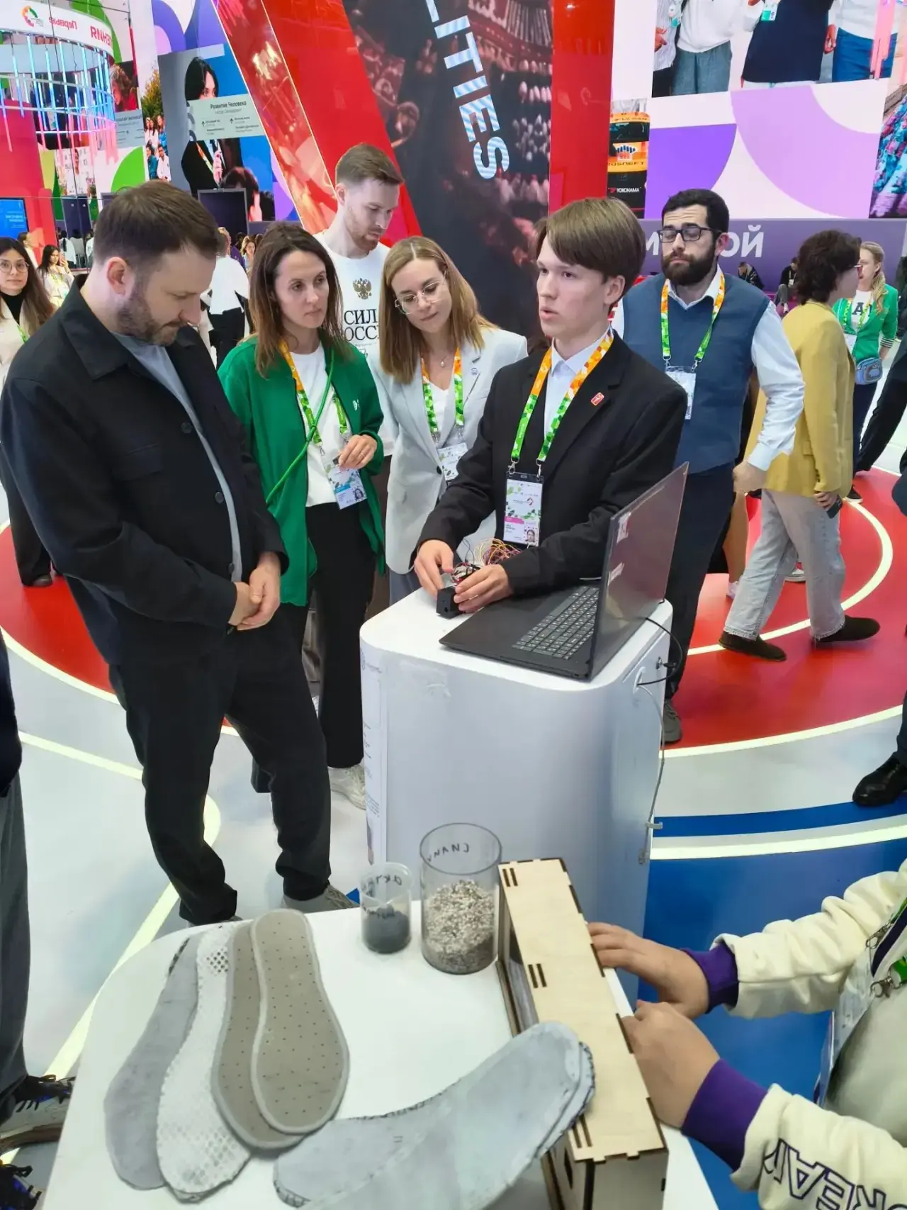 🚀 НАШИ РАЗРАБОТКИ НА МЕЖДУНАРОДНОМ ФЕСТИВАЛЕ МОЛОДЁЖИ: курс на импортозамещение и техн...