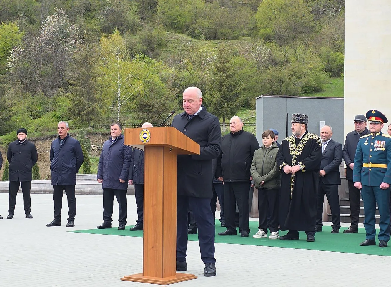 Сегодня вместе с Главой Карачаево-Черкесской Республики Рашидом Темрезовым, сенаторами ...