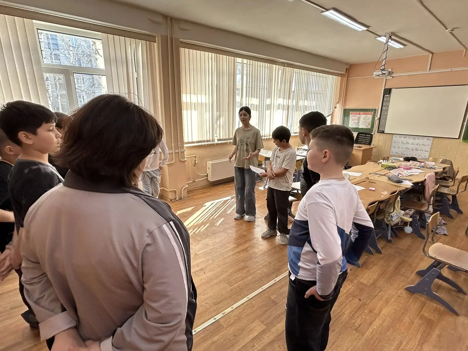 📌 Как прошёл «День Первых» в пришкольном лагере?  Сегодня наши ребята погрузились в атмосферу Движен