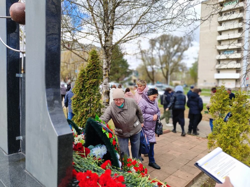 40 лет спустя: помним подвиг героев-ликвидаторов  Сегодня, 26 апреля, у мемориала ликвидаторам радиа