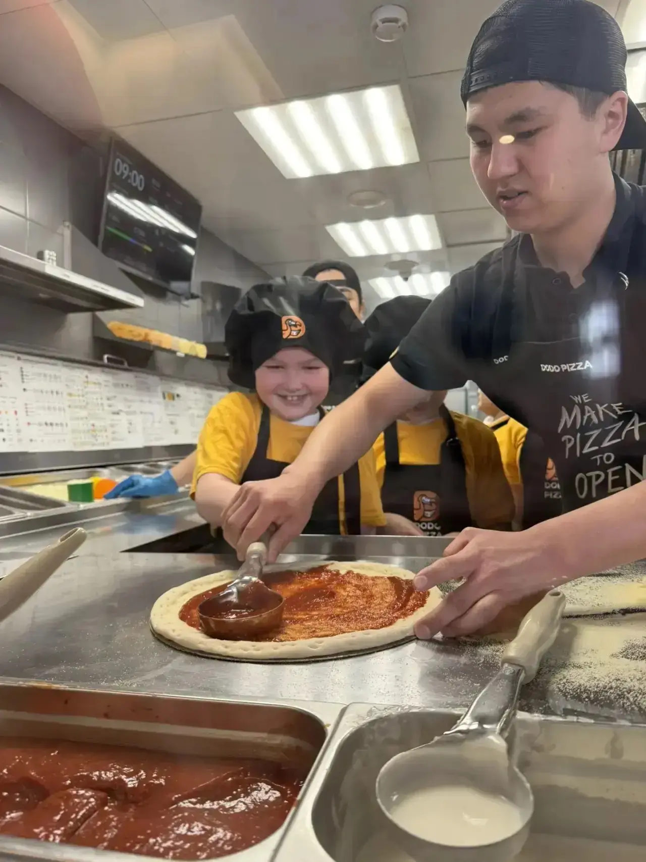 🍕✨ Пицца, друзья и море впечатлений: яркое завершение учебного года! ✨🍕  Учебный год нужно завершать