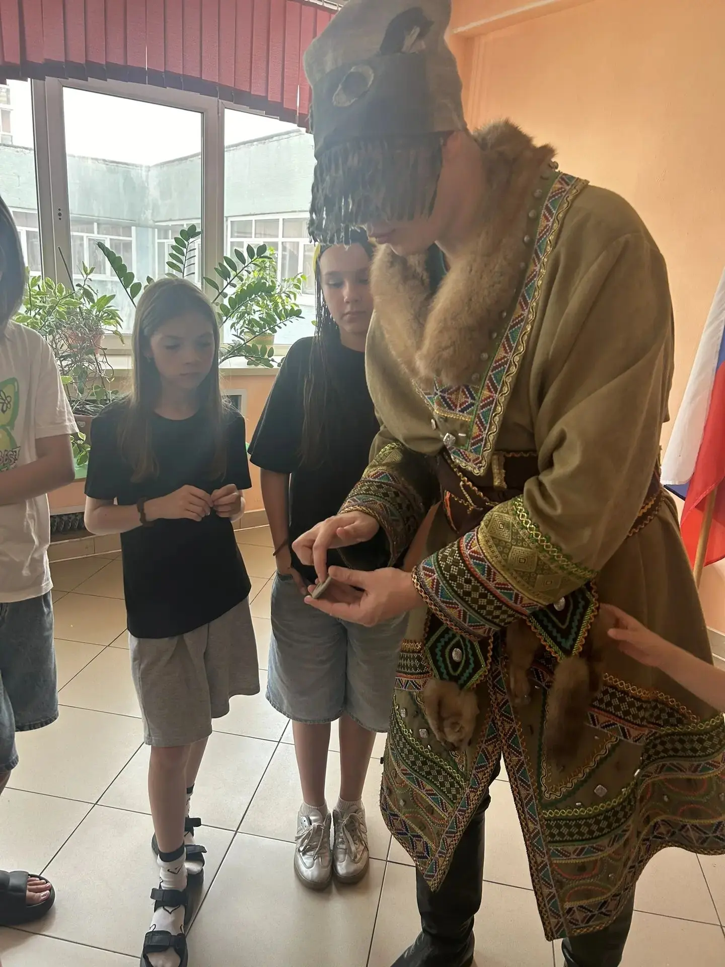 ЛЕТНИЙ ЛАГЕРЬ | ШКОЛА 90

🎉 В рамках Года Единства народов России в нашем летнем пришкольном лагере