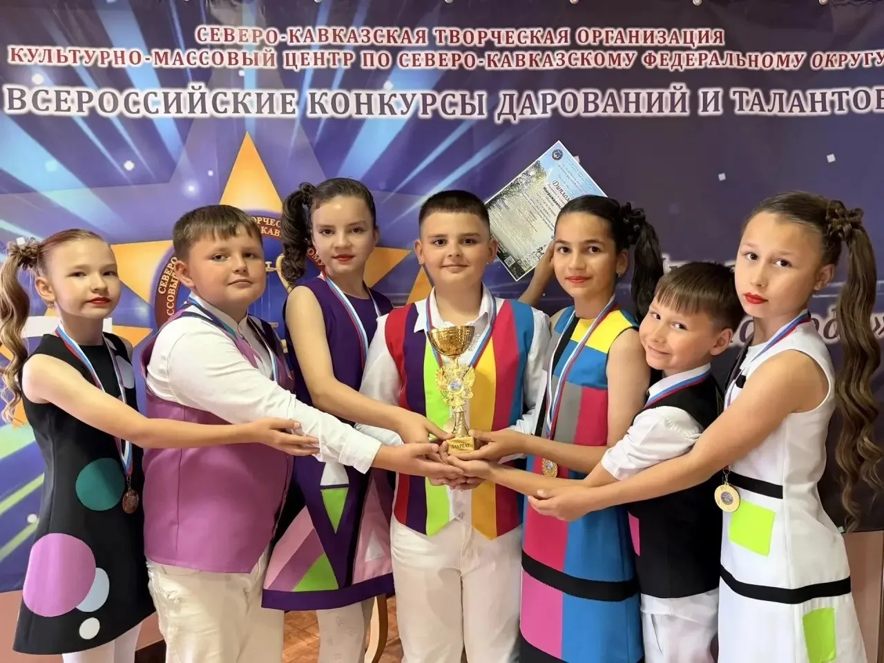 🥈13 июня Школа красоты и грации «Жемчужина» стала Лауреатом 2 степени Всероссийского конкурса талан