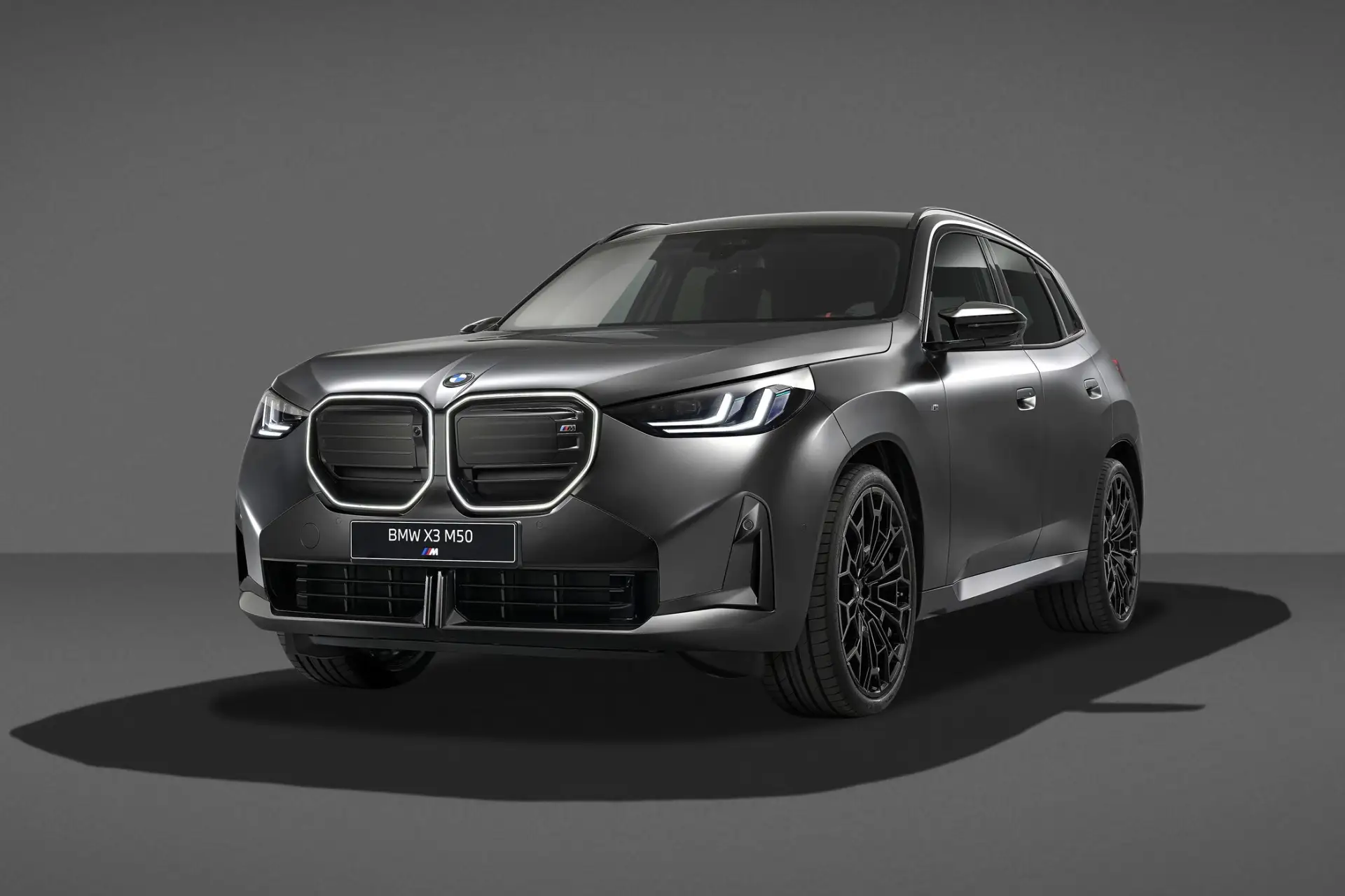 BMW X3 M50 xDrive прибавил 45 л.с., но Black Package обходится в 8200 евро