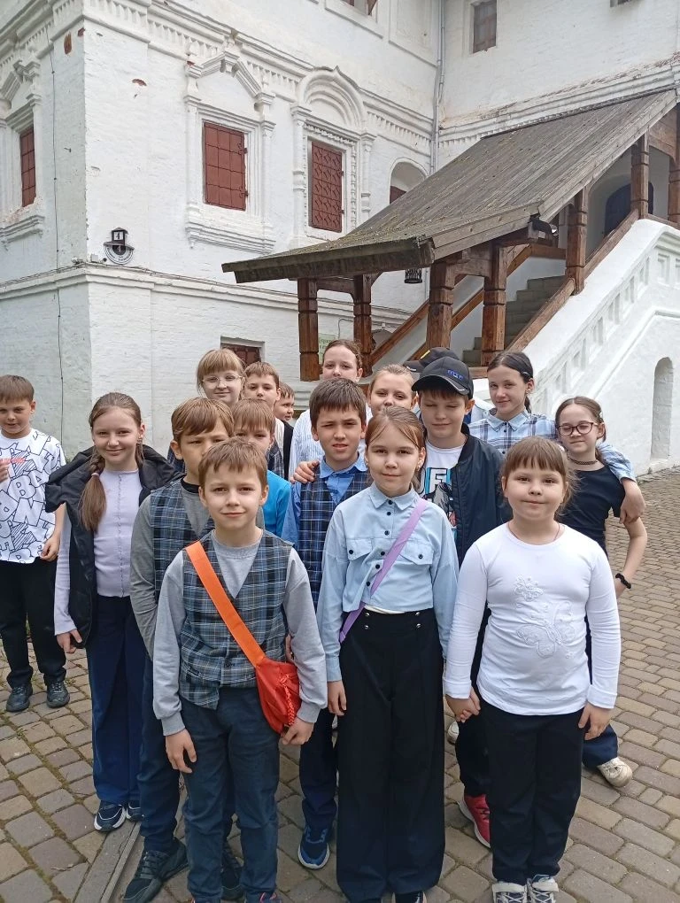 На прошлой неделе ребята 3в класса с классным руководителем Агапычевой Людмилой Юрьевно...