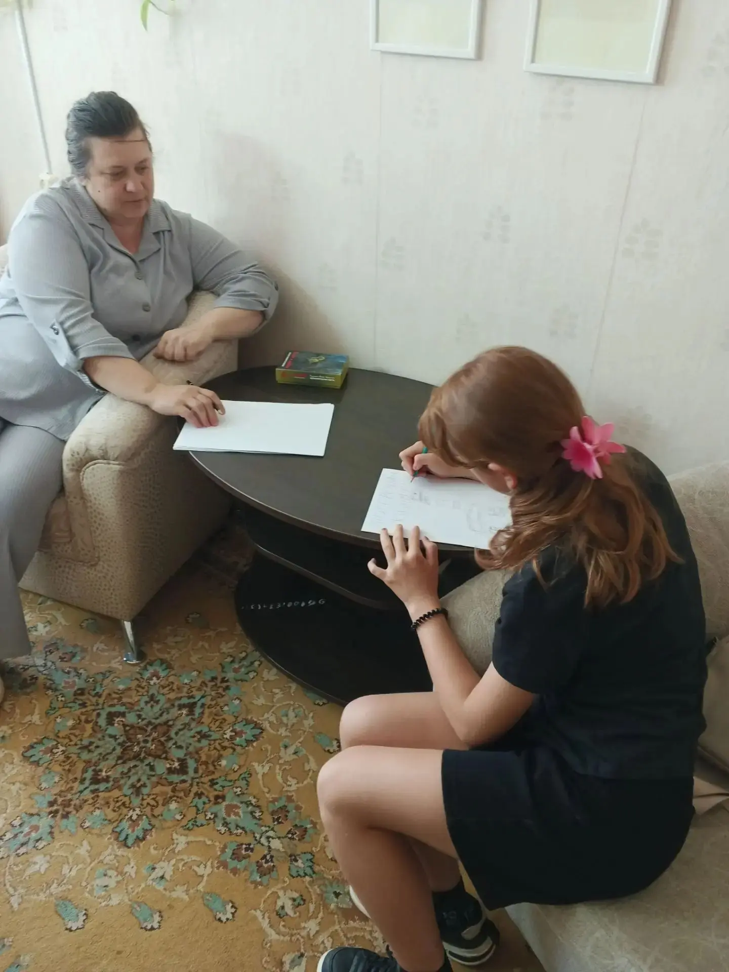 «Шаги к себе»: путь к исцелению через понимание
 
Травматический опыт в сознании многих людей ассоци