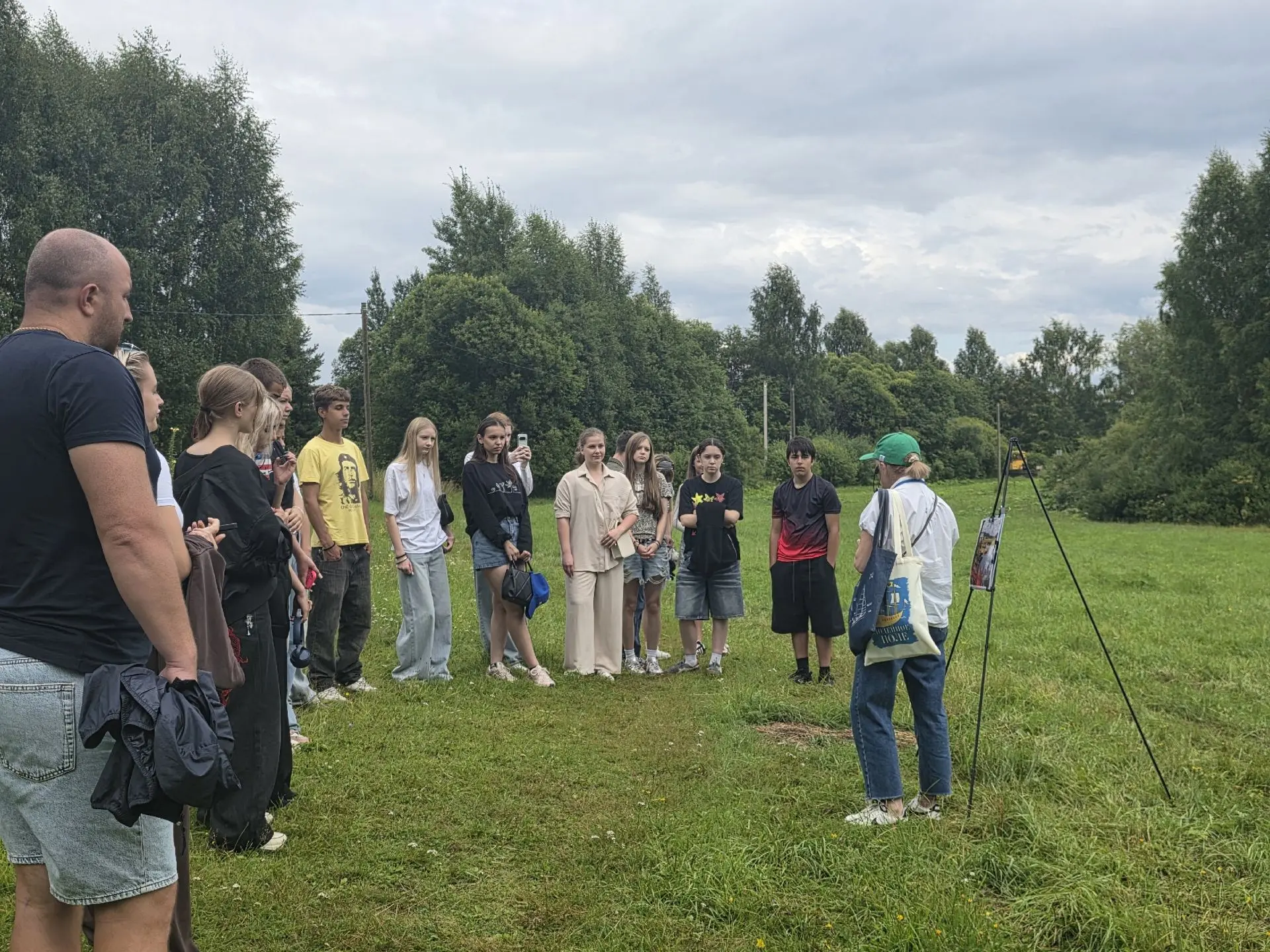💥28 июля наши ребята из Лодейнопольского школьного лесничества вместе с руководителем ...
