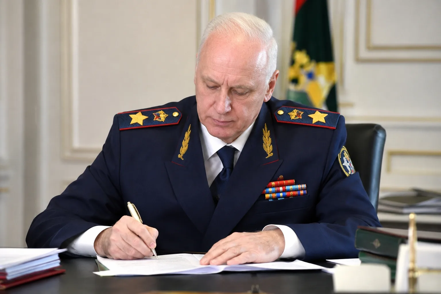 Глава СКР поручил возбудить уголовное дело в связи с непредоставлением жилья сиротам в ...