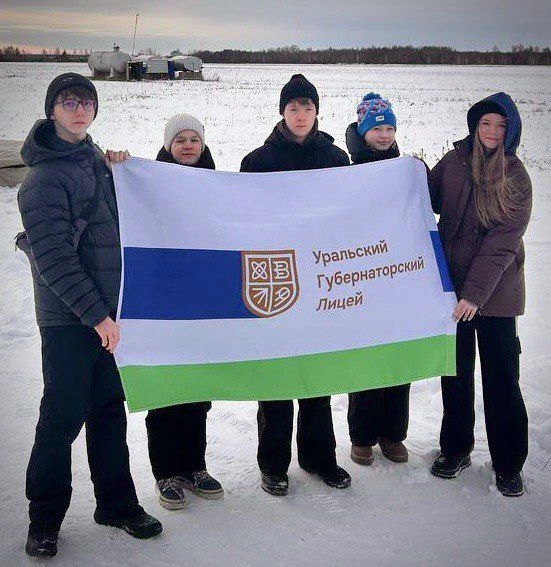 🗓В период с 25 по 30 декабря лицеисты, обучающиеся в парашютной секции «Крылья Родины», приняли учас