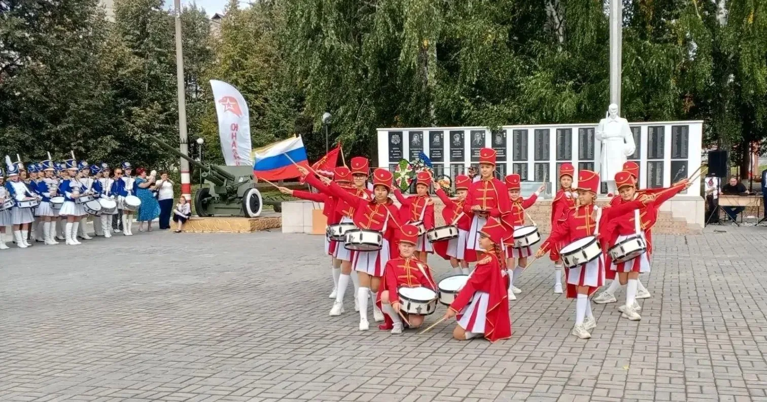 Барабанщицы Траковской школы снова лучшие в республике