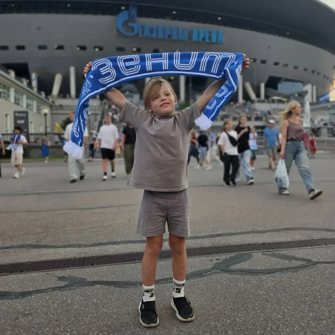 Привет из культурной столицы! 👋

Денисов Василий, выпускник подготовительной группы 2026 года, пере