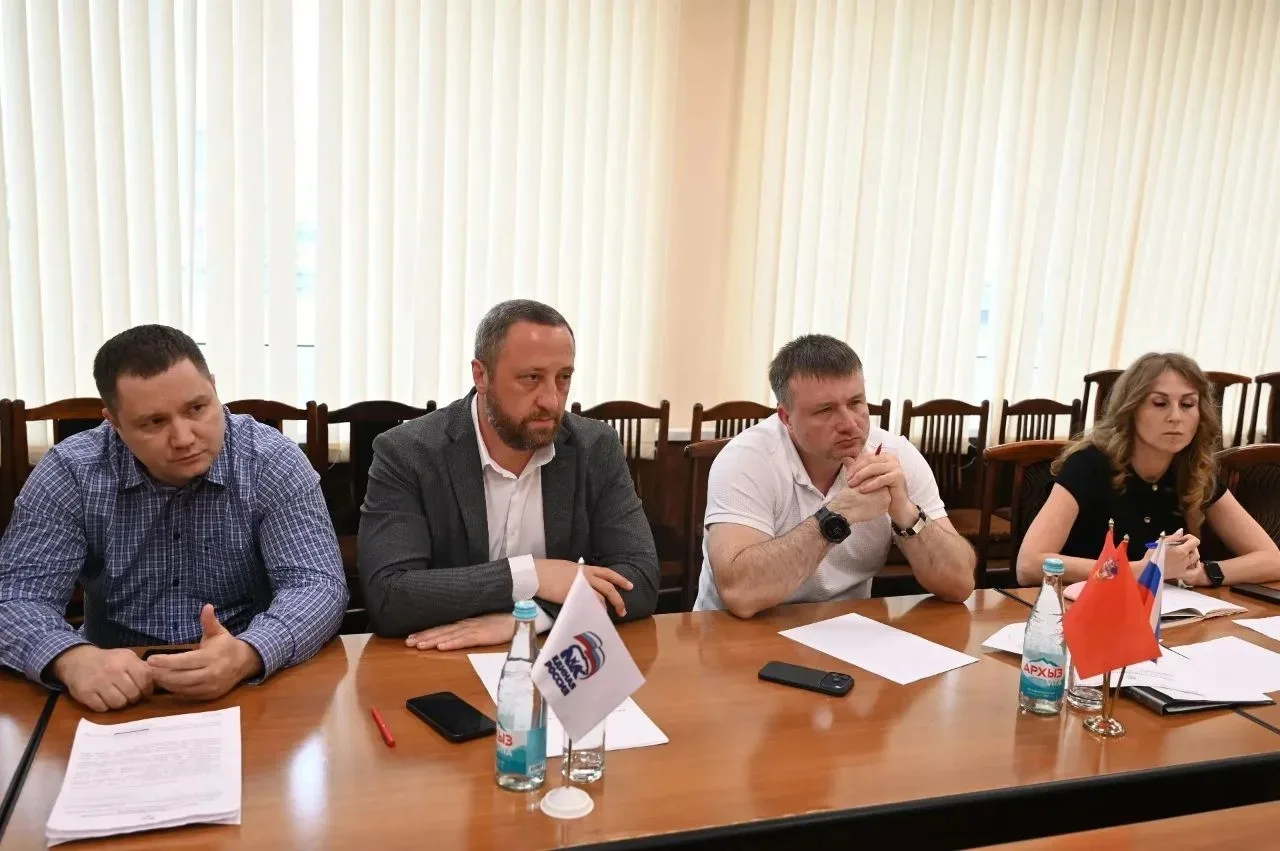 ✔️Глава городского округа Серпухов Алексей Шимко провёл личный приём граждан. 

✔️Жена действующего 