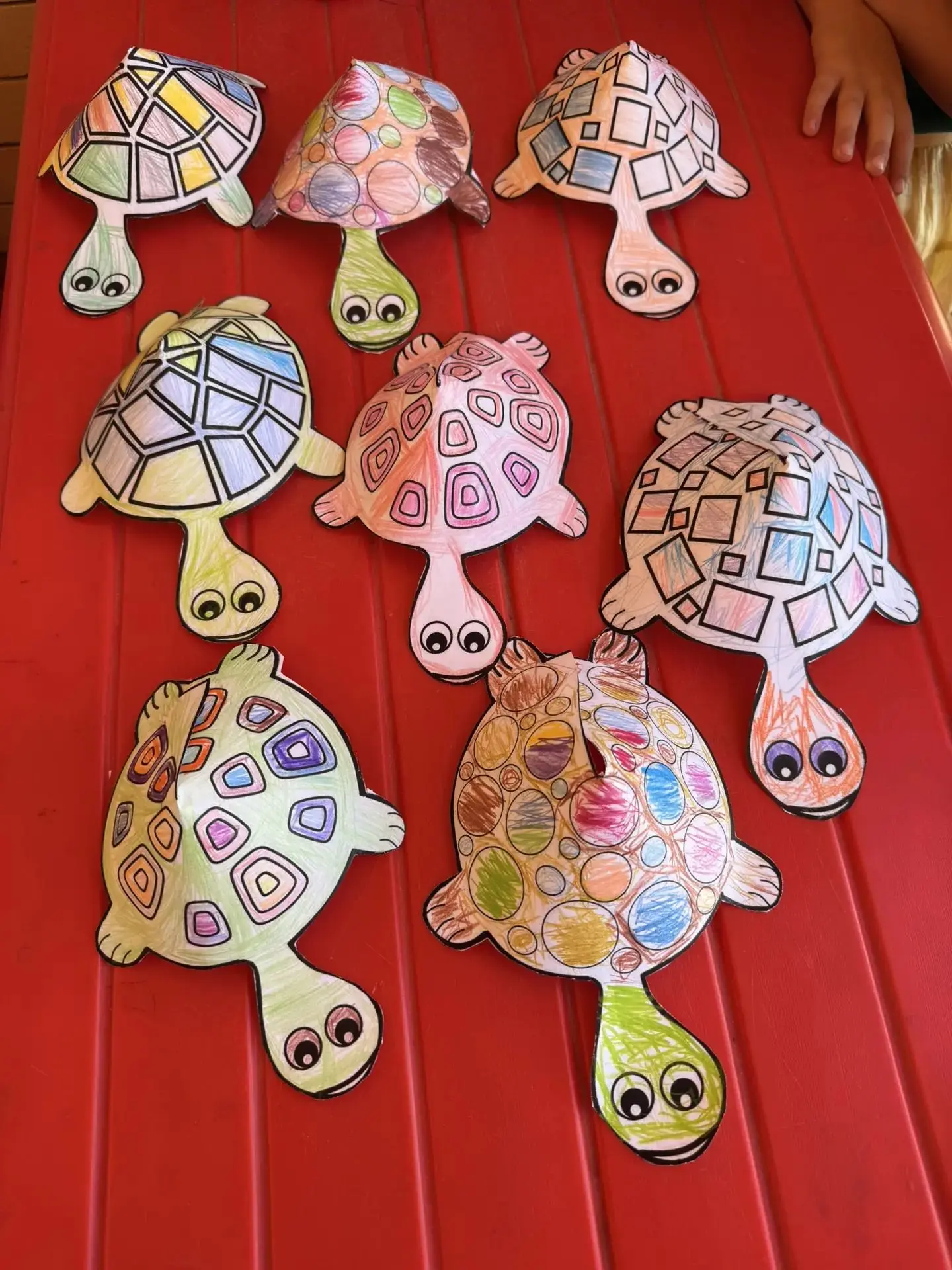 🐢 Лето — это не только солнце и игры, но и время для творчества и познания!