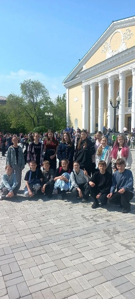 С Днём защиты детей! 

Сегодня, 1 июня, наша школа не закрыта — мы ушли на активные каникулы, и это 