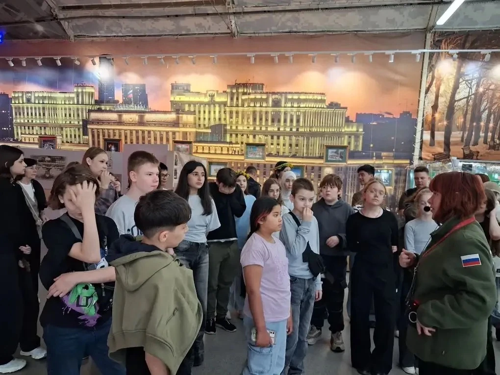 Честно говоря, когда наш автобус подъехал к парку «Патриот», у нас перехватило дыхание от размаха и 