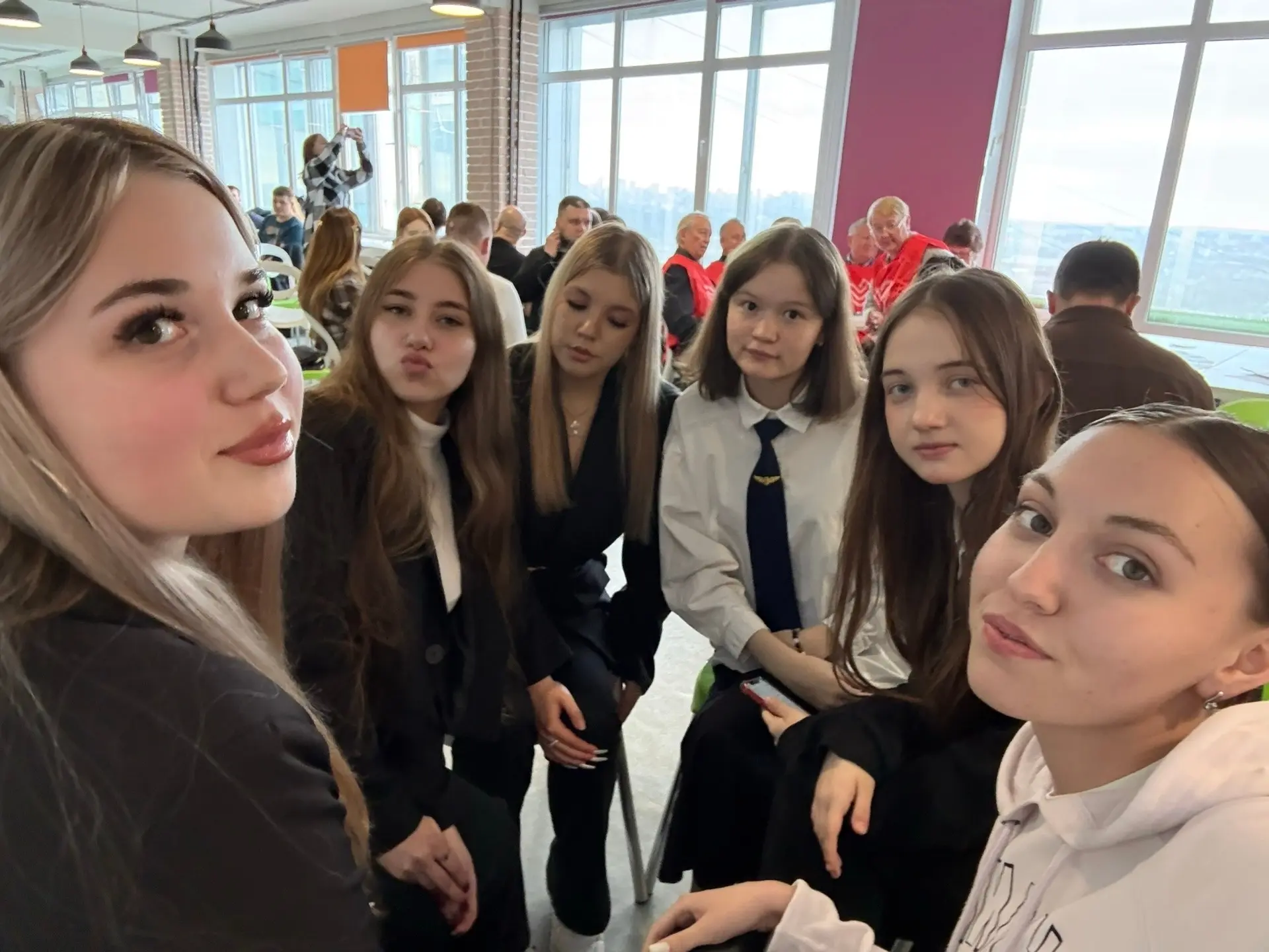 6.04.2026 студентки группы Д-21: Кохан Мария, Кривошапова Ульяна, Абдрафикова Аделина, Гришина Екате