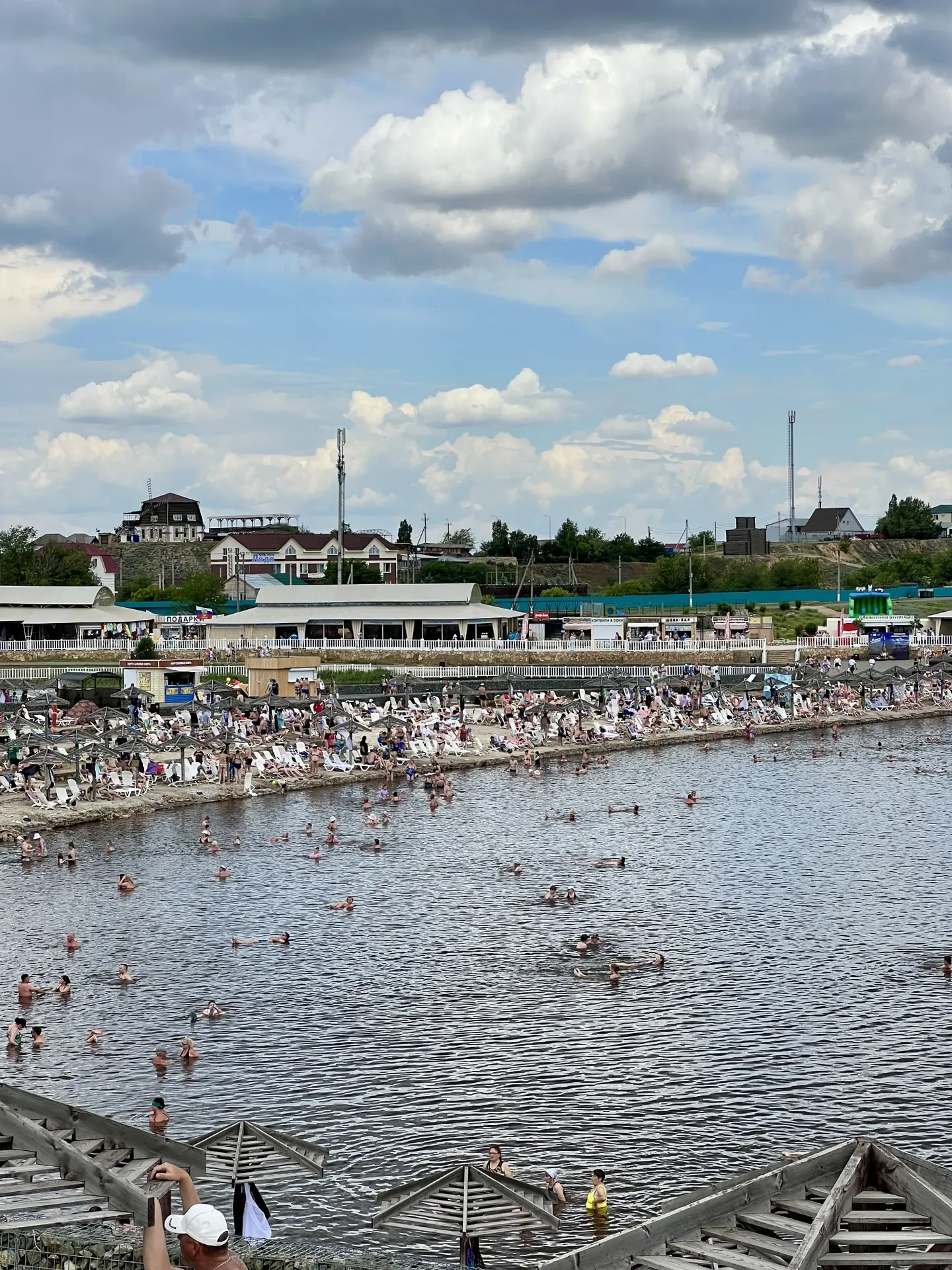 Соленые озера в День России 🇷🇺
Фото: Ярослав соль-илецк-жильё