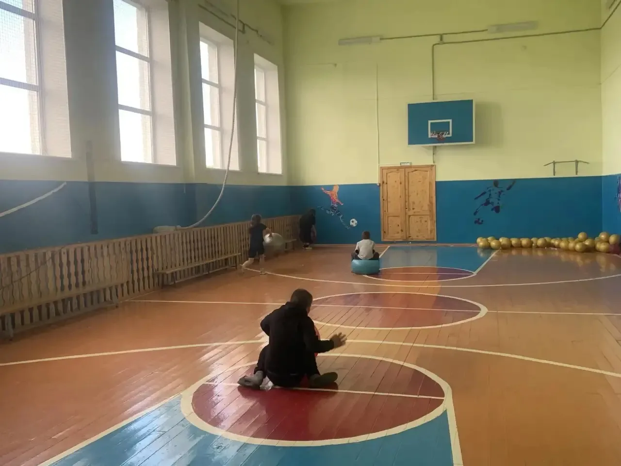 🚀 День без правил, но с умом! ☀️

Сегодня в «Лучике» мы  забыли про звонки и расписание. Утро начал