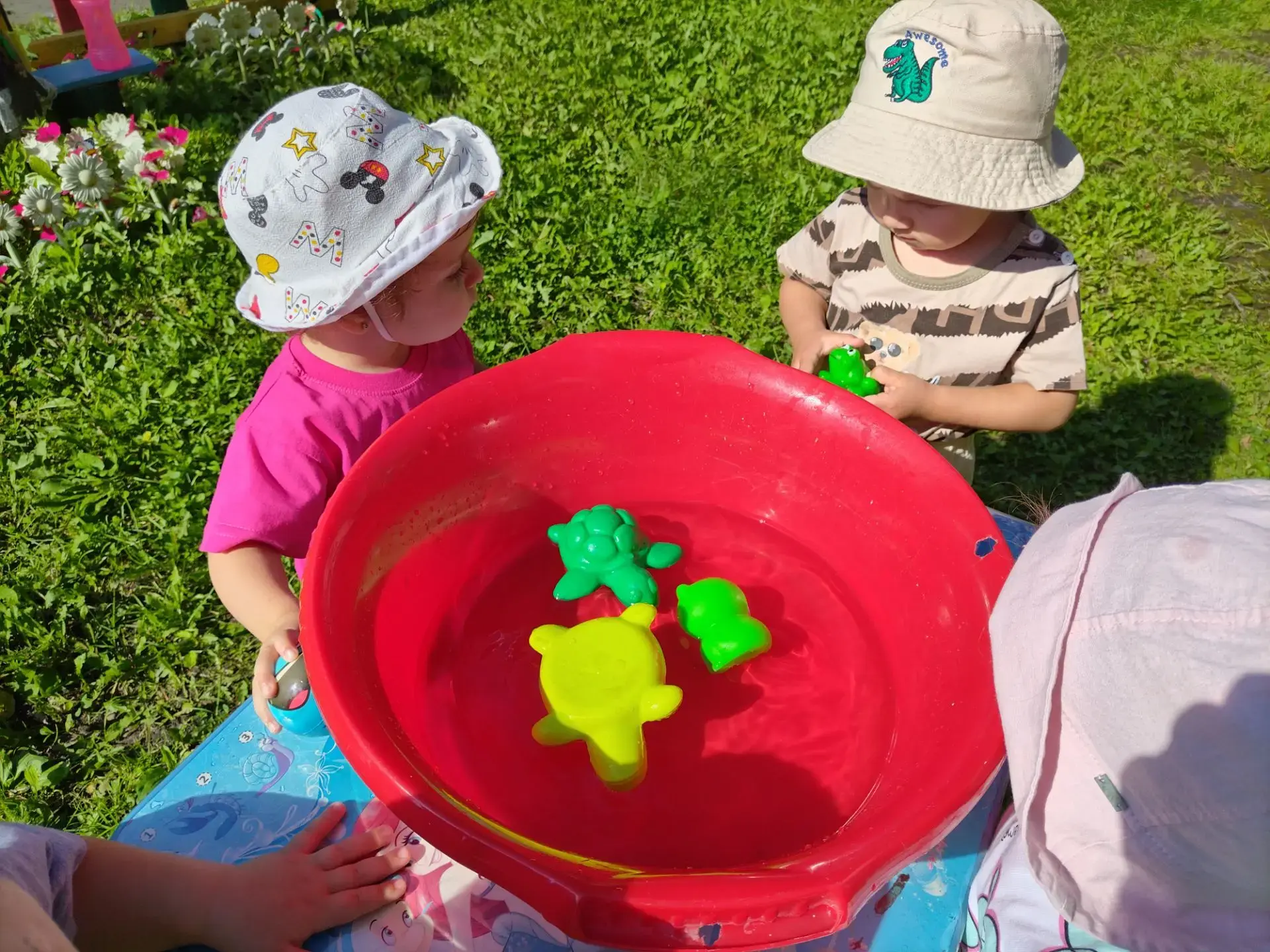 💦 Летние водные забавы: играем на прогулке! ☀️