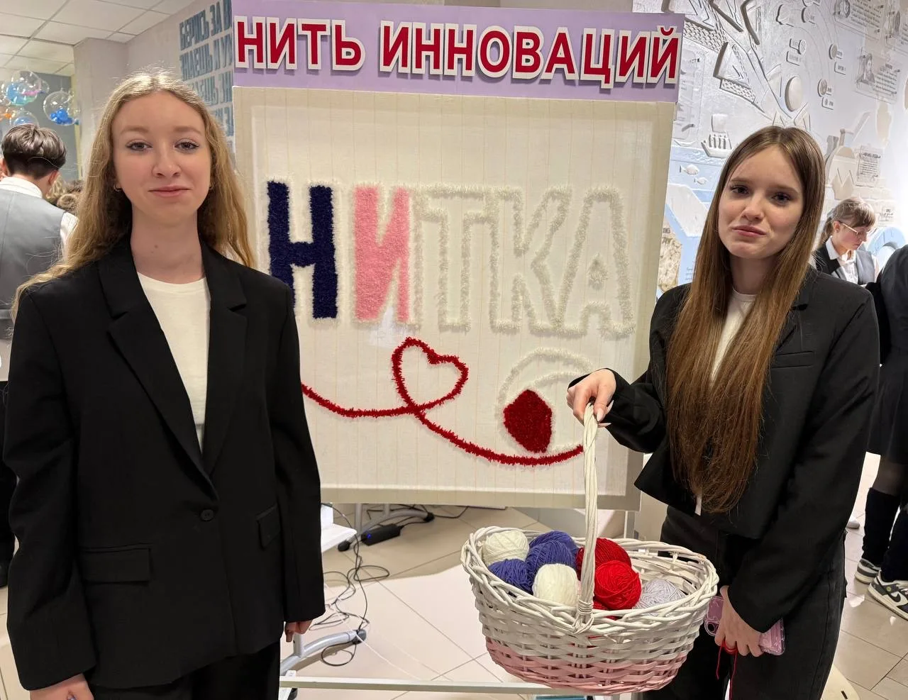 «НИТКА.42»  🧬 Ученики инженерного класса побывали на Дне науки «НИТКА.42: Наука для креативного горо