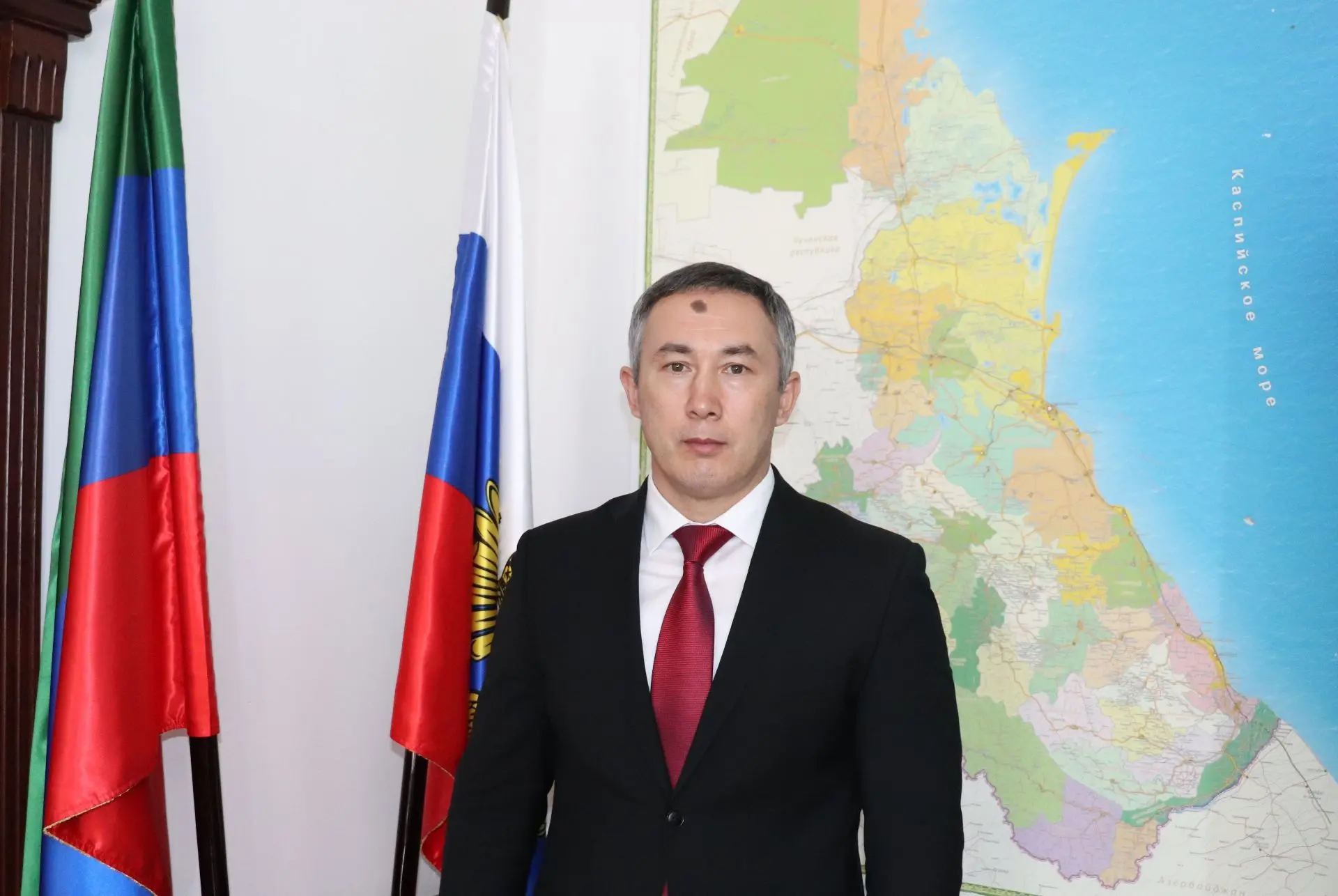 Глава Ногайского района Джамалутдин Эсиргепов поздравляет жителей муниципалитета с Днём...