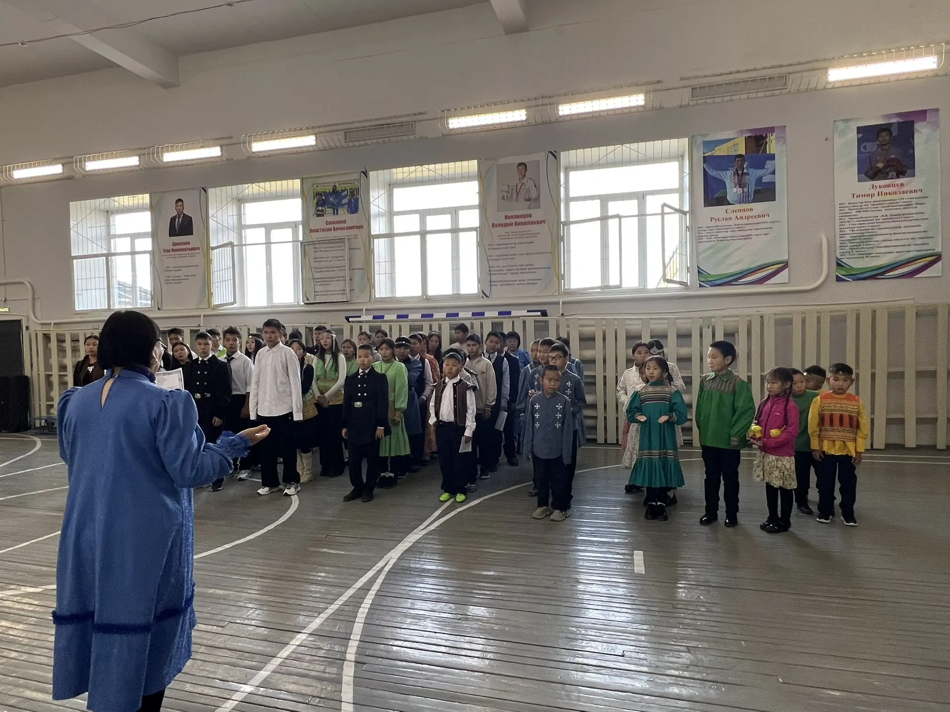🌎 Балаҕан ыйын 8️⃣ күнэ Россия  федерациятын норуоттарын тылларын күнүнэн бэлиэтэнэр -...