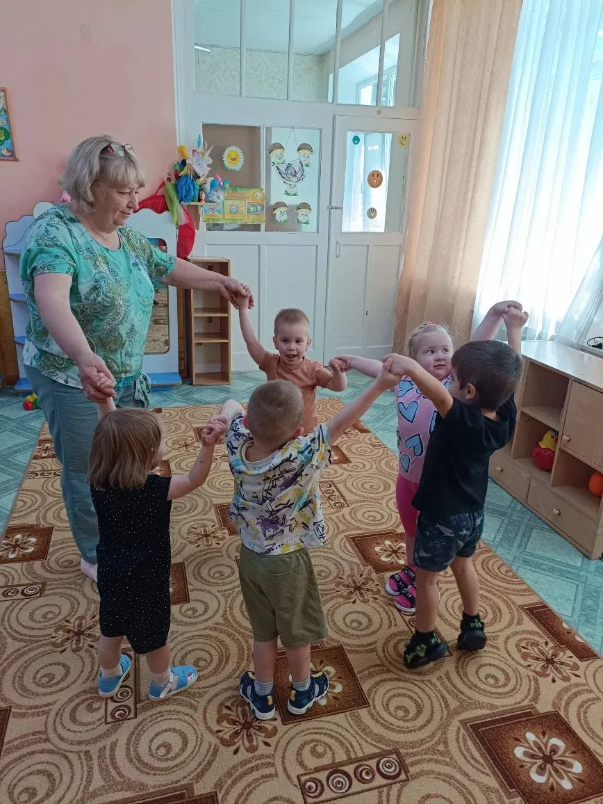 9 июня отмечается День друзей.