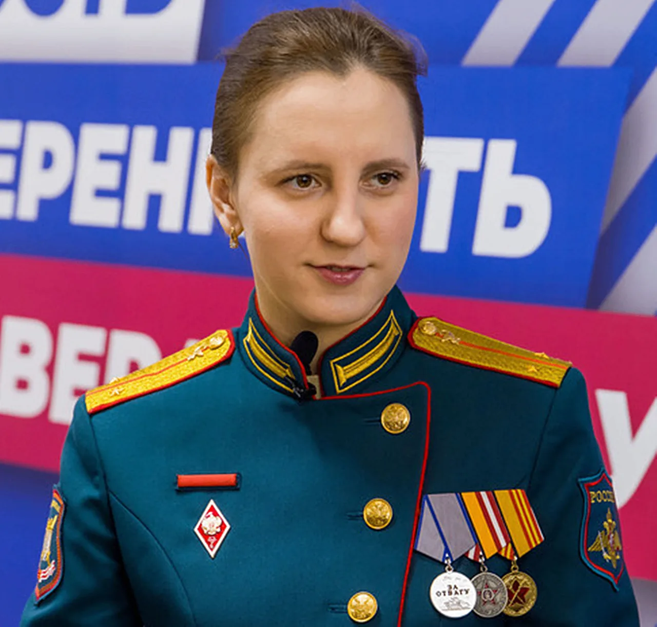 "Это было как в кино, но все в реальности. По медицинской машине, начался обстрел. От м...