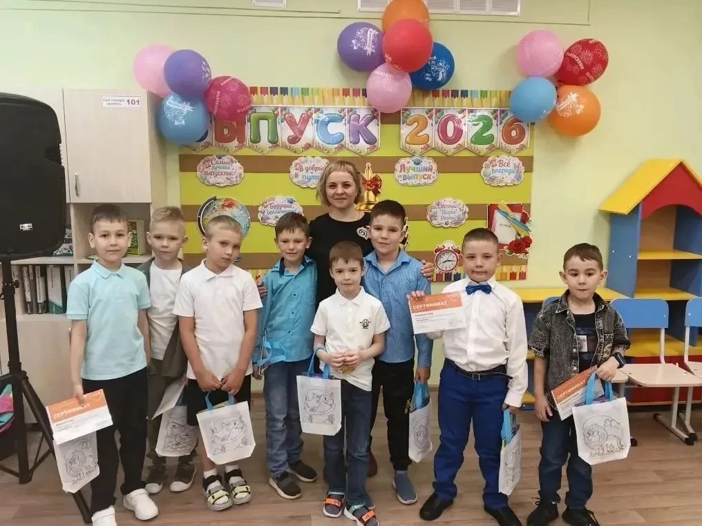 🎓 День, когда буквари стали родными!

21.05 в 11.30 состоялся наш праздник «В добрый путь, букварят