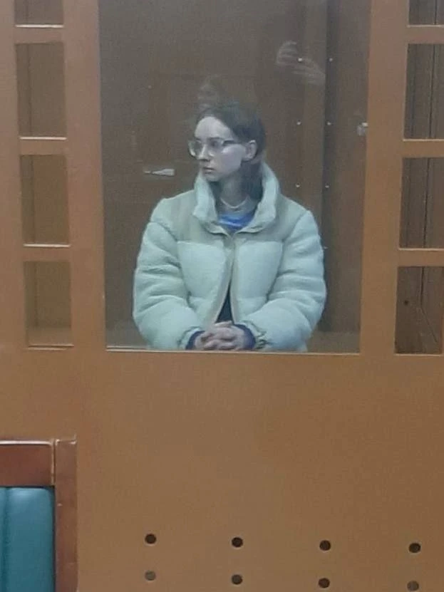 Выборгский районный суд Петербурга избрал меру пресечения 24-летнюю Елизавету Неуступов...