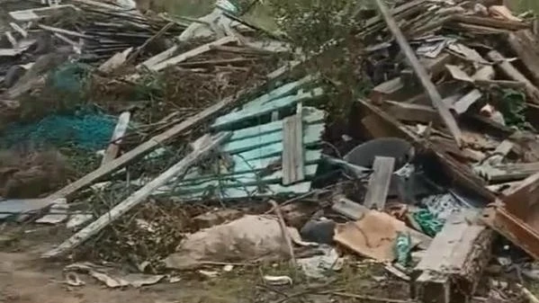 Яркая свалка вместо мусорной площадки в Ясном ⚠