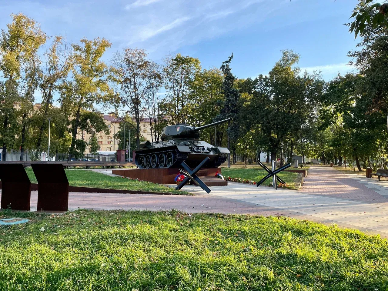 Отправляемся на бесплатную пешую краеведческую прогулку "Улица Берзарина"
