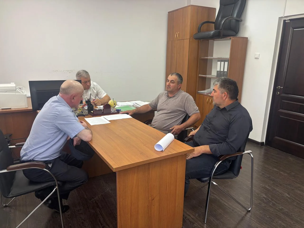 ВРИП главы Рутульского района провел встречу с жителями села Кусур