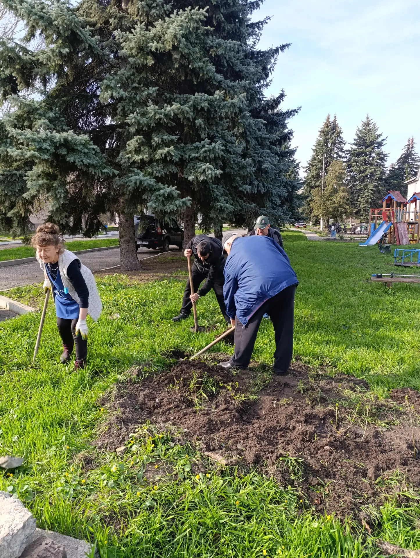 В рамках Всероссийской недели субботников «Мы за чистоту», приуроченной к Году единства народов Росс