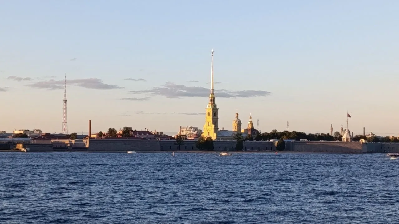 ⛅️ Доброе утро, Петербург! На дворе пятница, а значит пора готовится к выходным