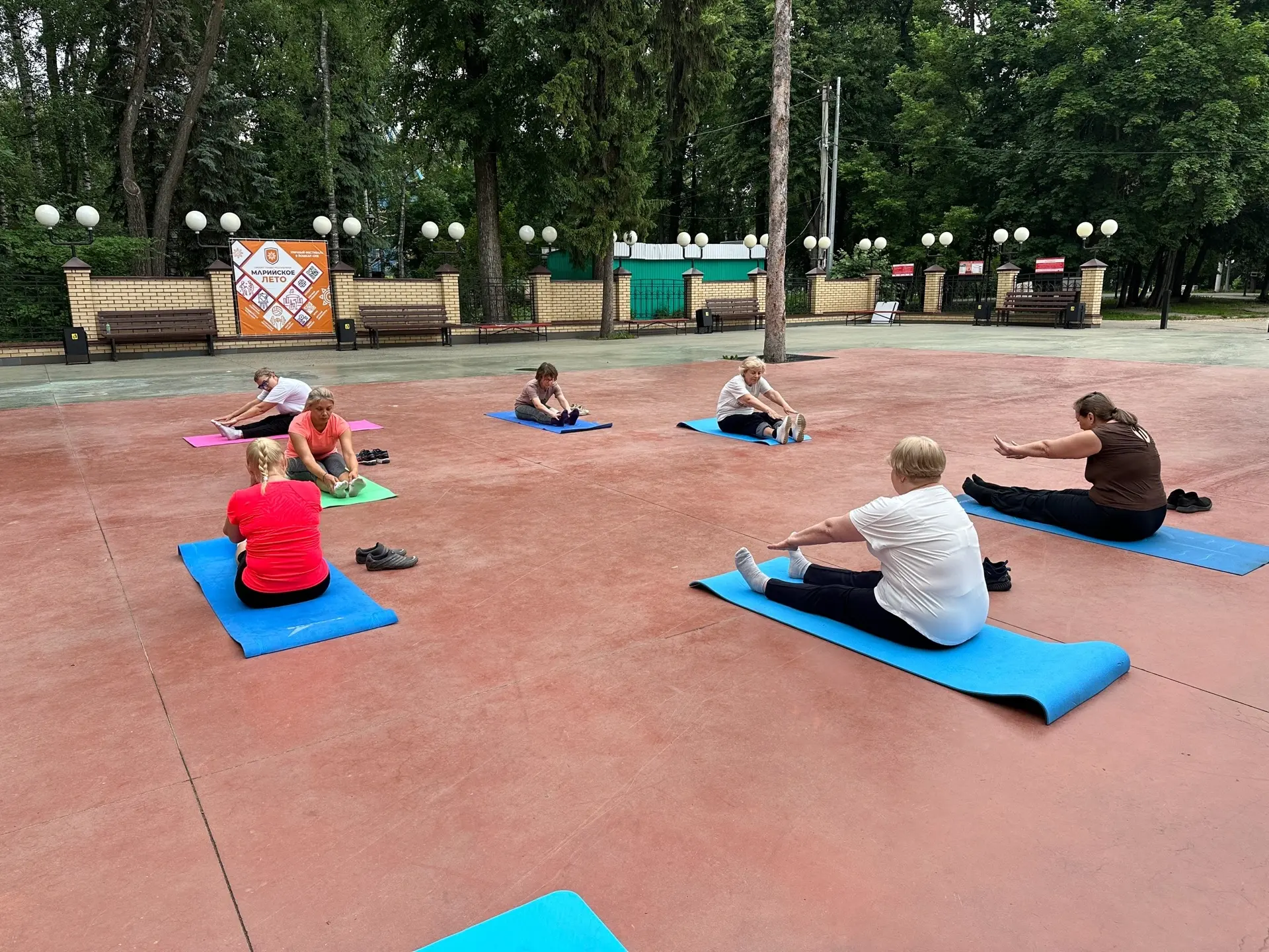 В Йошкар-Оле стартует ежегодный городской проект «Бодрая Йошка»🧘‍♀🍏

Первые утренние зарядки на св