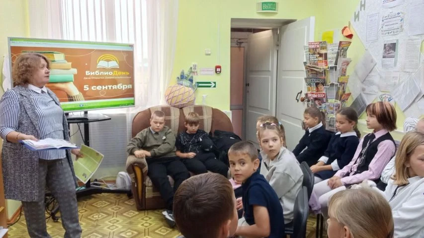 5 сентября в Полозаозерской сельской библиотеке в рамках акции «БиблиоДень» прошло увле...