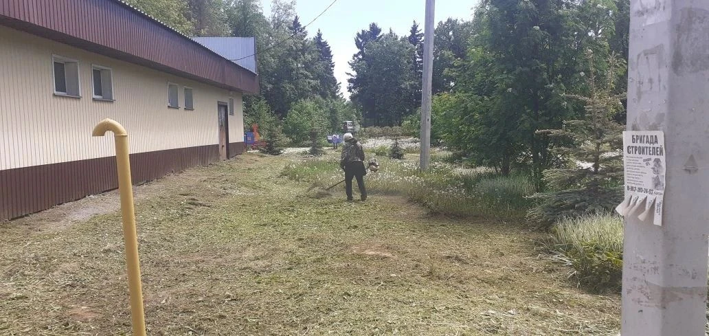 Начинается сезон окоса травы


Как же приятно видеть чистый и ухоженный Рябиновый парк после окоса! 