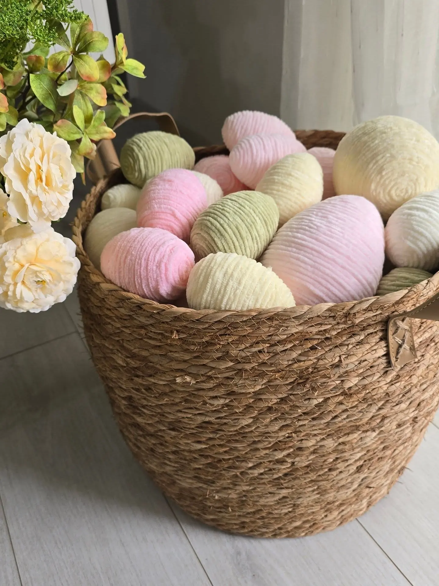 🥚🐰 Продолжаем тему Пасхи!  Нашла очень классные идеи пасхального декора и подумала — может, кто-то и
