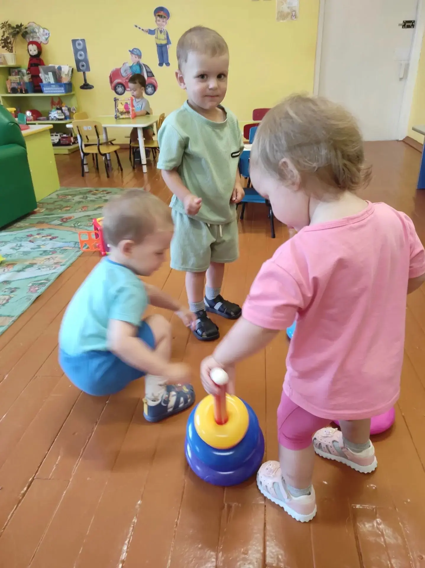 🌈 В пирамидку я играю…