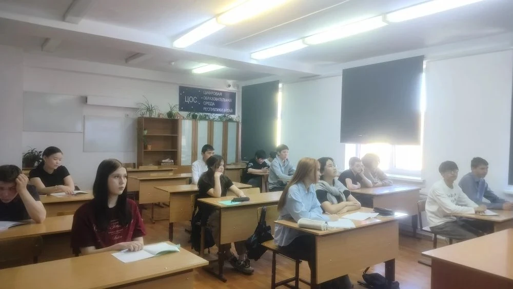 13 мая 2026 г. в 8 и 10 а классах был проведет урок "Простые шаги к финансовому благопо...