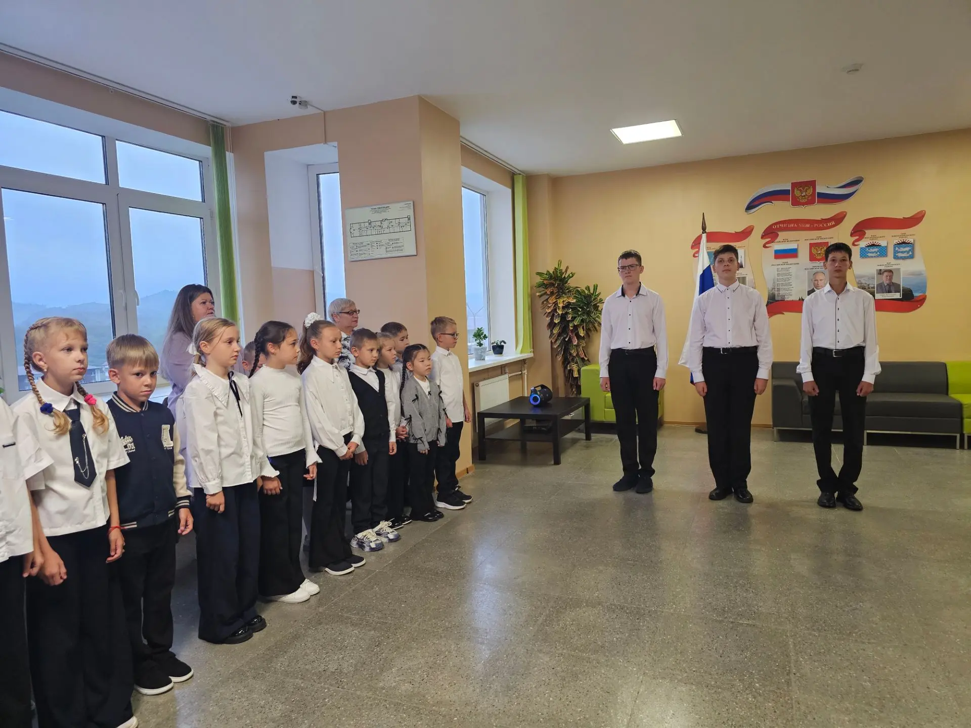 🔊Третья  учебная  неделя  сентября  началась в нашей школе с торжественной церемонии в...